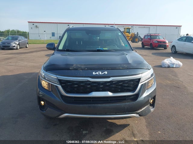 12648363 :رقم المزاد ، KNDEUCAA1P7348703 vin ، 2023 Kia Seltos Ex مزاد بيع