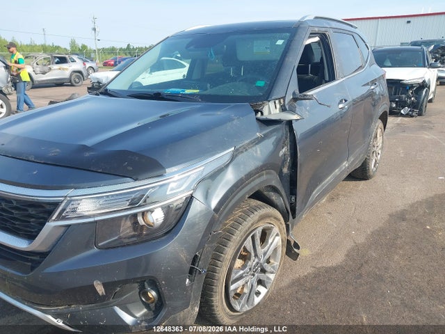 12648363 :رقم المزاد ، KNDEUCAA1P7348703 vin ، 2023 Kia Seltos Ex مزاد بيع