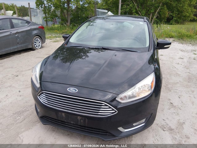 12648432 :رقم المزاد ، 1FADP3N24JL296218 vin ، 2018 Ford Focus مزاد بيع