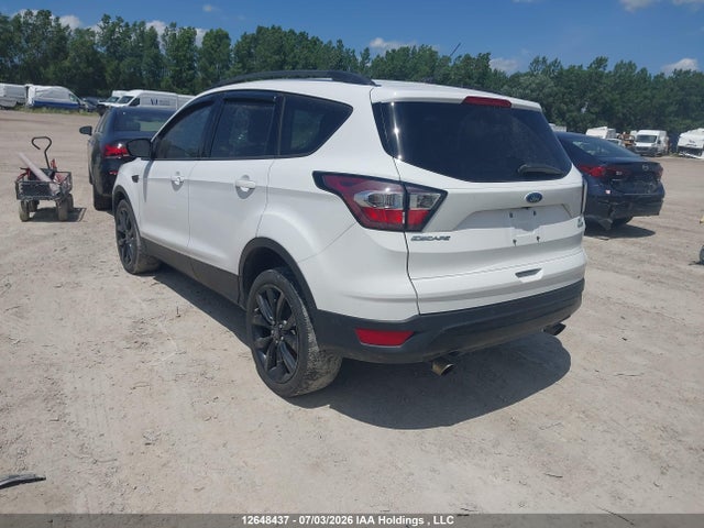Ford ESCAPE SE 2017 1FMCU9G9XHUC68824 Image 3