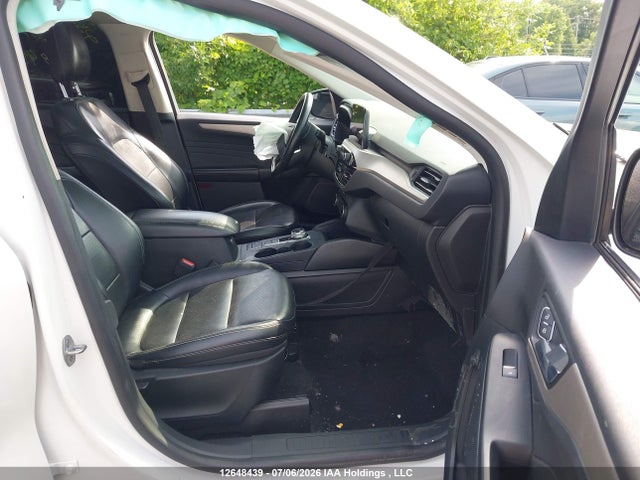 Продаж на аукціоні авто 2022 Ford Escape Sel Hybrid, vin: 1FMCU9CZ2NUB01083, номер лоту: 12648439