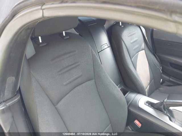 12648464 :رقم المزاد ، 4USBT33544LR69176 vin ، 2004 Bmw Z4 2.5i مزاد بيع