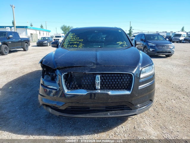 2LMPJ8KP2NBL01542 Lincoln Nautilus Reserve