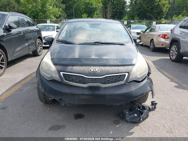 12648580 :رقم المزاد ، KNADN4A36E6337020 vin ، 2014 Kia Rio Ex/ex+/lx/lx+/sx مزاد بيع