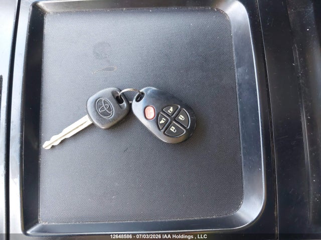 12648586 :رقم المزاد ، 5TDJK3DC2BS013143 vin ، 2011 Toyota Sienna Le مزاد بيع