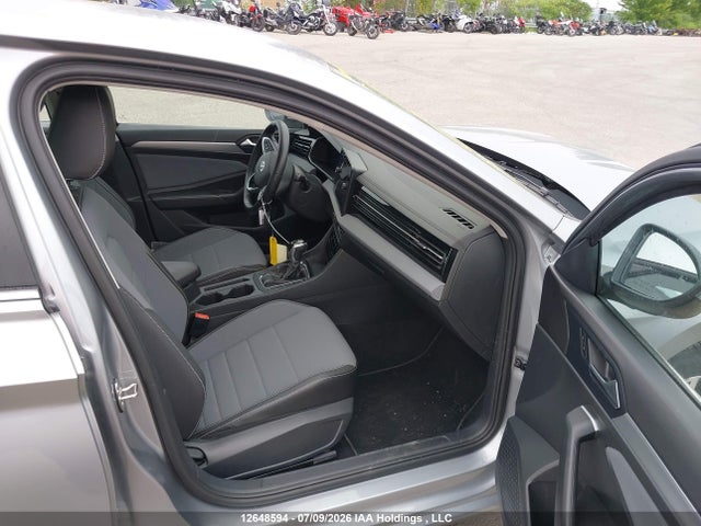 12648594 :رقم المزاد ، 3VWEX7BU6SM068973 vin ، 2025 Volkswagen Jetta Se مزاد بيع