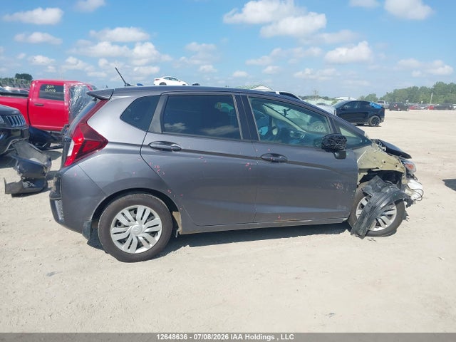 Honda FIT LX 2016 3HGGK5H58GM103083 Image 14