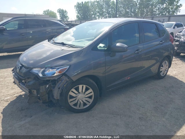 Honda FIT LX 2016 3HGGK5H58GM103083 Image 2