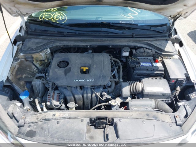 Hyundai ELANTRA GL 2018 KMHD84LF5JU477806 Image 10