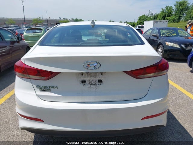 Hyundai ELANTRA GL 2018 KMHD84LF5JU477806 Image 16