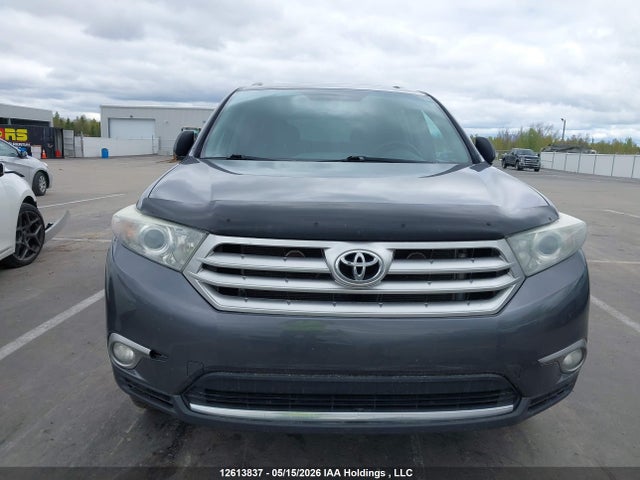 12613837 :رقم المزاد ، 5TDBK3EH5CS159035 vin ، 2012 Toyota Highlander V6 مزاد بيع