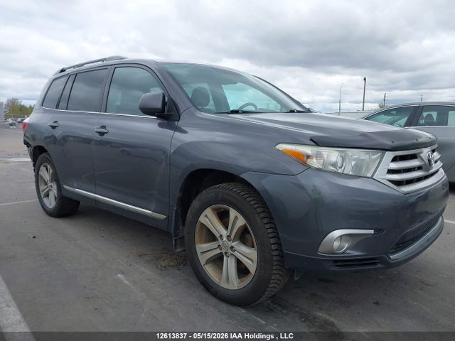 12613837 :رقم المزاد ، 5TDBK3EH5CS159035 vin ، 2012 Toyota Highlander V6 مزاد بيع