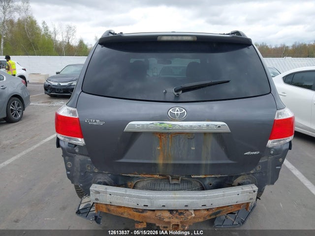 12613837 :رقم المزاد ، 5TDBK3EH5CS159035 vin ، 2012 Toyota Highlander V6 مزاد بيع