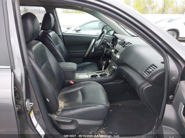 12613837 :رقم المزاد ، 5TDBK3EH5CS159035 vin ، 2012 Toyota Highlander V6 مزاد بيع