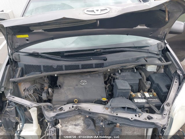 12648720 :رقم المزاد ، 5TDKK3DC6GS753709 vin ، 2016 Toyota Sienna Le V6 مزاد بيع