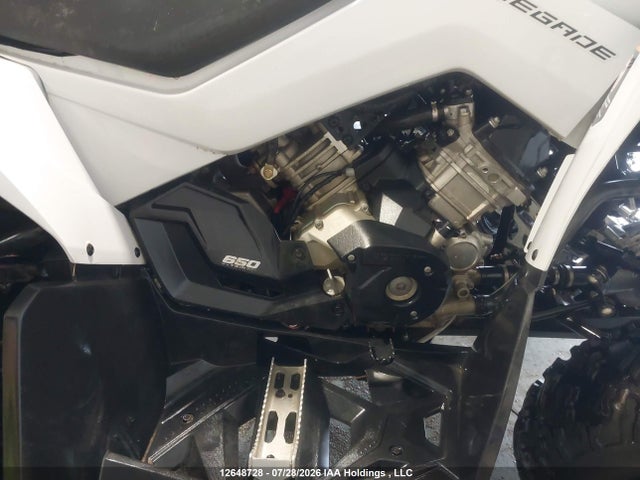 Can-Am Renegade 650 2024 3JBMGAJ47RJ000421 Image 10