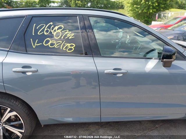 Volvo Xc60 B6 R-design 2022 LYV062RM2NB002178 Image 14
