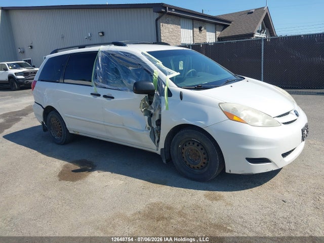 2010 Toyota Sienna Ce მანქანა იყიდება აუქციონზე, vin: 5TDZK4CC3AS327764, აუქციონის ნომერი: 12648754
