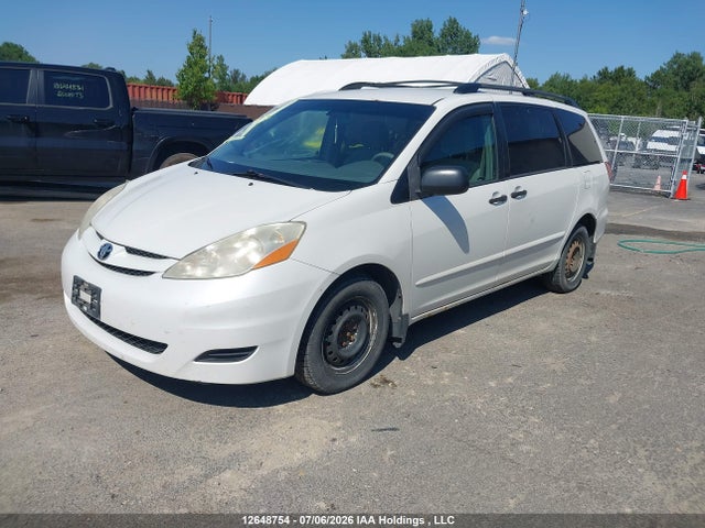 2010 Toyota Sienna Ce მანქანა იყიდება აუქციონზე, vin: 5TDZK4CC3AS327764, აუქციონის ნომერი: 12648754
