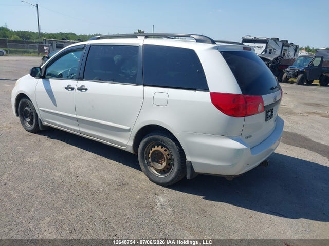 2010 Toyota Sienna Ce მანქანა იყიდება აუქციონზე, vin: 5TDZK4CC3AS327764, აუქციონის ნომერი: 12648754