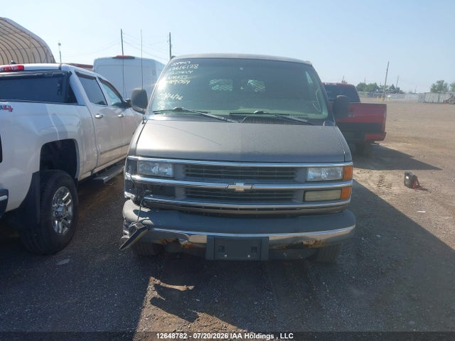 Aukcja sprzedaży 2002 Chevrolet Express Standard, vin: 1GCGG29F721239054, numer aukcji: 12648782