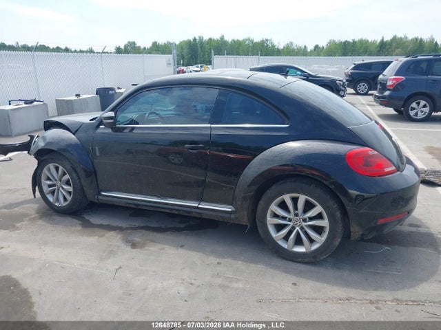 2014 Volkswagen Beetle მანქანა იყიდება აუქციონზე, vin: 3VWRL7AT6EM654826, აუქციონის ნომერი: 12648785