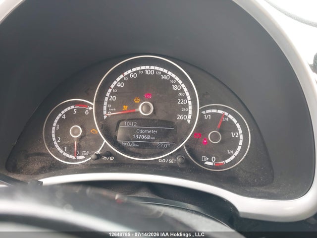 2014 Volkswagen Beetle მანქანა იყიდება აუქციონზე, vin: 3VWRL7AT6EM654826, აუქციონის ნომერი: 12648785