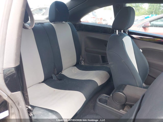 2014 Volkswagen Beetle მანქანა იყიდება აუქციონზე, vin: 3VWRL7AT6EM654826, აუქციონის ნომერი: 12648785
