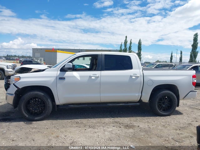 Продаж на аукціоні авто 2017 Toyota Tundra Crewmax 1794/platinum, vin: 5TFAY5F13HX631001, номер лоту: 12648813