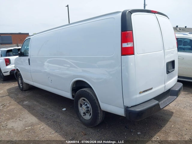 Chevrolet Express G2500 2024 1GCWGBFPXR1244977 Image 3