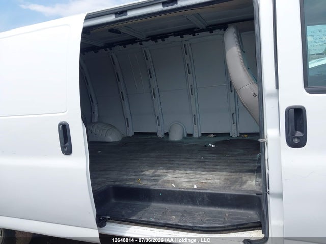 Chevrolet Express G2500 2024 1GCWGBFPXR1244977 Image 8