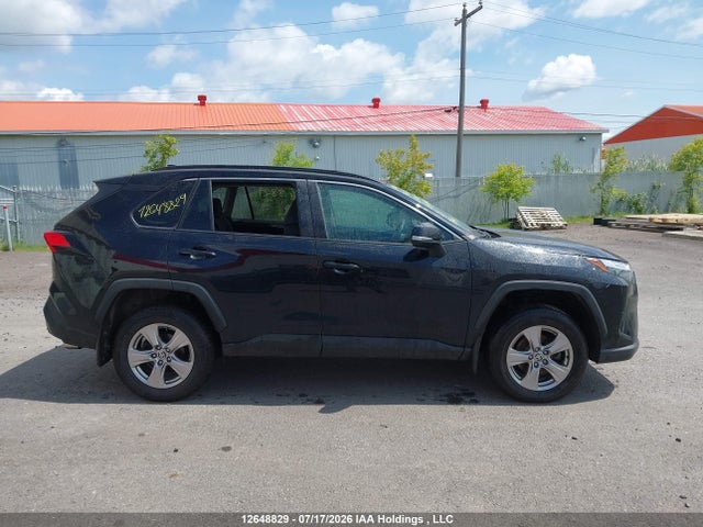 2022 Toyota Rav4 Xle მანქანა იყიდება აუქციონზე, vin: 2T3R1RFV0NC274461, აუქციონის ნომერი: 12648829