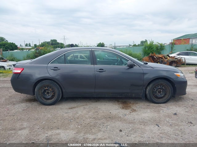 2011 Toyota Camry Le მანქანა იყიდება აუქციონზე, vin: 4T1BF3EK2BU165087, აუქციონის ნომერი: 12648909