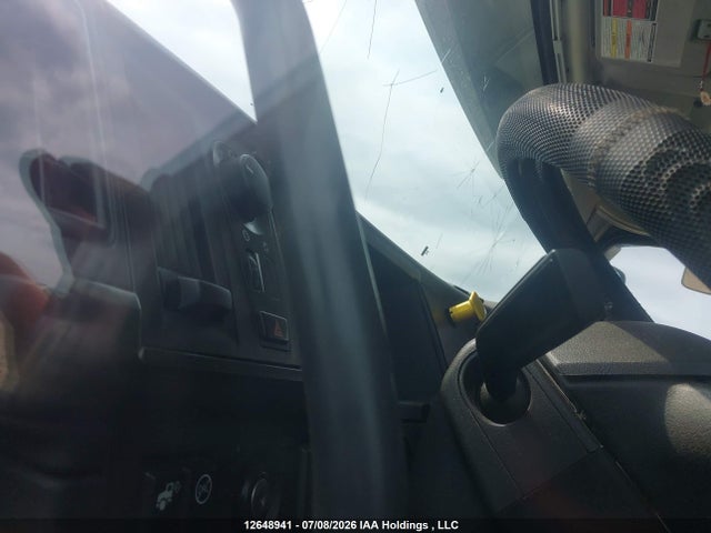 4V4NC9EH2KN901641 Volvo VNL