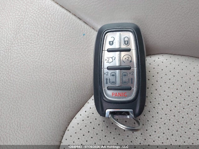 2C4RC1EG3HR758183 Chrysler Pacifica Touring-l