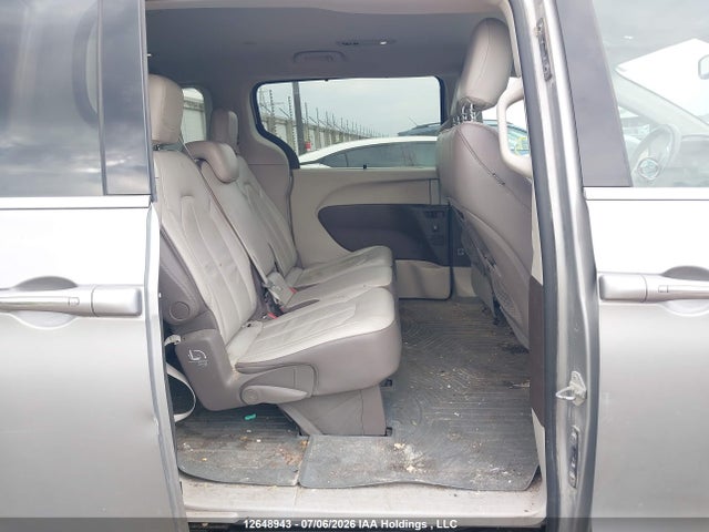 2C4RC1EG3HR758183 Chrysler Pacifica Touring-l