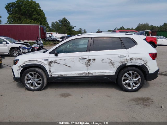 Продаж на аукціоні авто 2022 Volkswagen Taos, vin: 3VVLX7B27NM017822, номер лоту: 12648970