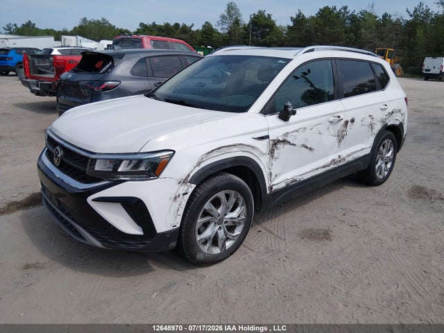 Продаж на аукціоні авто 2022 Volkswagen Taos, vin: 3VVLX7B27NM017822, номер лоту: 12648970