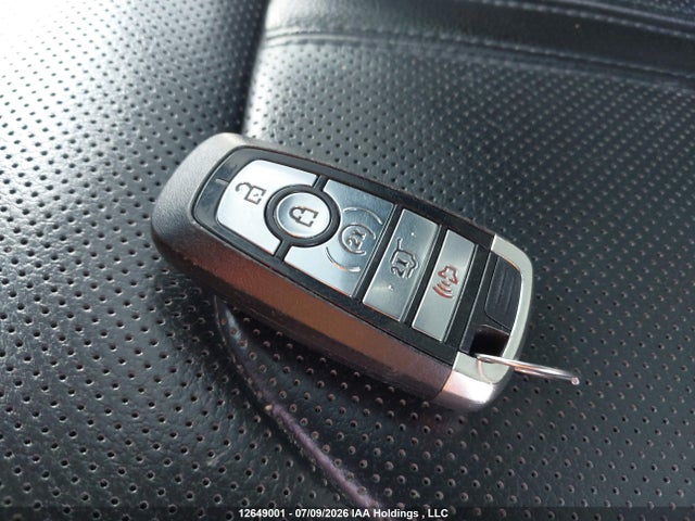 Продажа на аукционе авто 2018 Ford Expedition Limited, vin: 1FMJU2AT7JEA45143, номер лота: 12649001