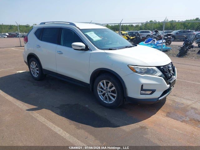 2017 Nissan Rogue S/sv მანქანა იყიდება აუქციონზე, vin: 5N1AT2MT7HC768947, აუქციონის ნომერი: 12649021