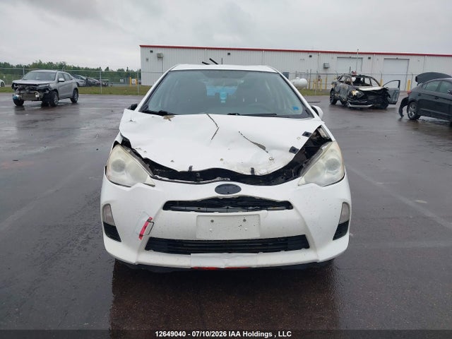 2012 Toyota Prius C Technology მანქანა იყიდება აუქციონზე, vin: JTDKDTB30C1003047, აუქციონის ნომერი: 12649040