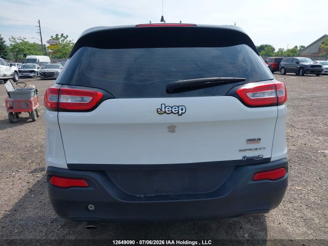 1C4PJLAB6EW114019 Jeep Cherokee Sport