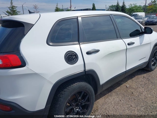 1C4PJLAB6EW114019 Jeep Cherokee Sport