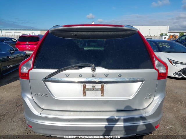 YV4902RM8F2737451 Volvo Xc60 T6/platinum