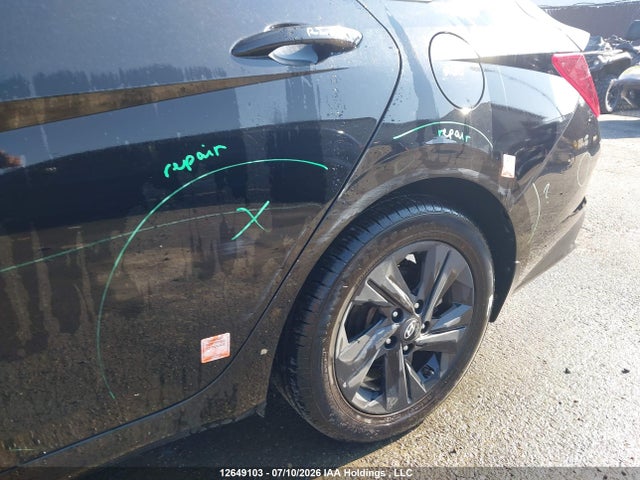 KMHLM4AG5NU248700 Hyundai Elantra Preferred Ivt With Sun And Tech Package
