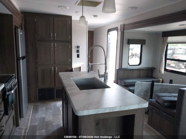 Продаж на аукціоні авто 2021 Forest River Alt2210mbh, vin: 5ZT2DEUB2M9005710, номер лоту: 12649104