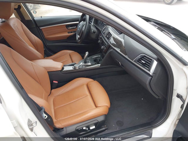 12649180 :رقم المزاد ، WBA8A3C5XGK688478 vin ، 2016 Bmw 320 Xi مزاد بيع