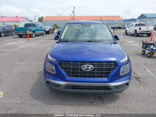 2021 Hyundai Venue Essential Auto Ivt მანქანა იყიდება აუქციონზე, vin: KMHRB8A34MU121715, აუქციონის ნომერი: 12649251
