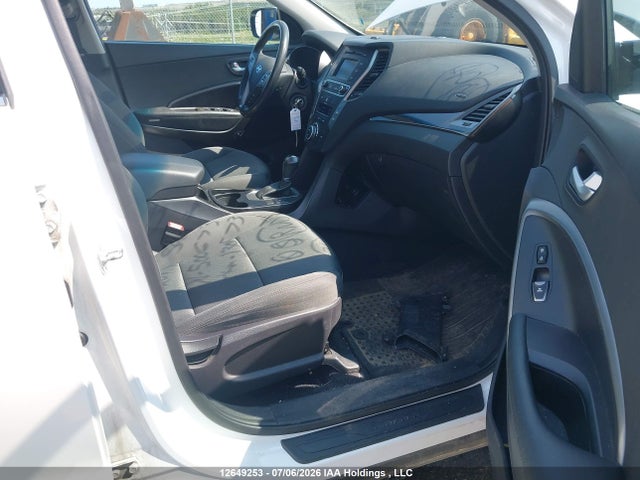 2017 Hyundai Santa Fe Sport 2.4 Premium მანქანა იყიდება აუქციონზე, vin: 5XYZUDLBXHG500673, აუქციონის ნომერი: 12649253