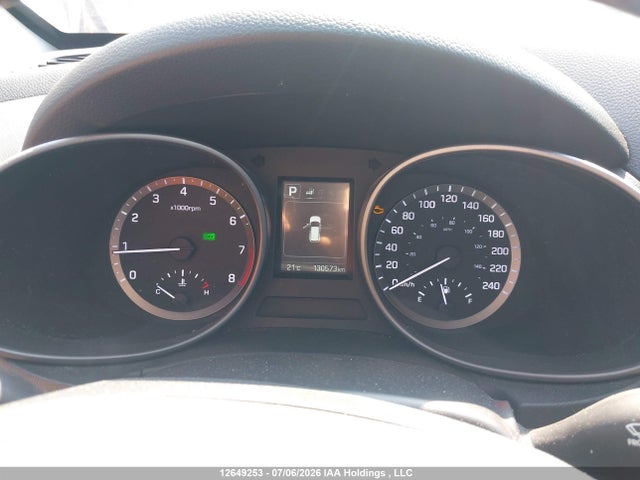 2017 Hyundai Santa Fe Sport 2.4 Premium მანქანა იყიდება აუქციონზე, vin: 5XYZUDLBXHG500673, აუქციონის ნომერი: 12649253